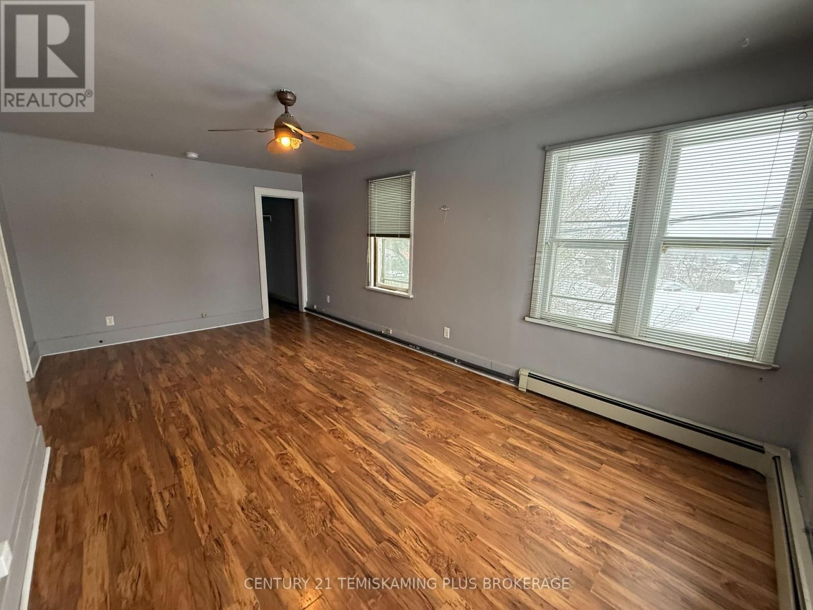 69 MCCAMUS AVENUE Image 17