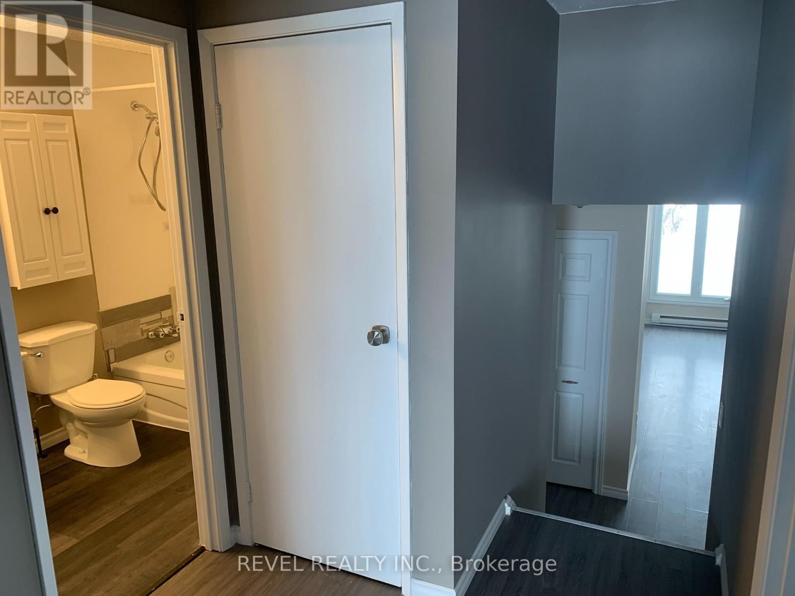 35 GRAHAM LANE Image 12