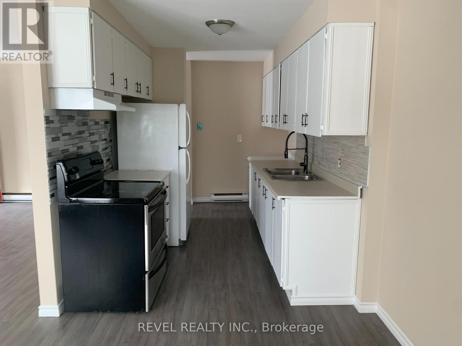 35 GRAHAM LANE Image 4