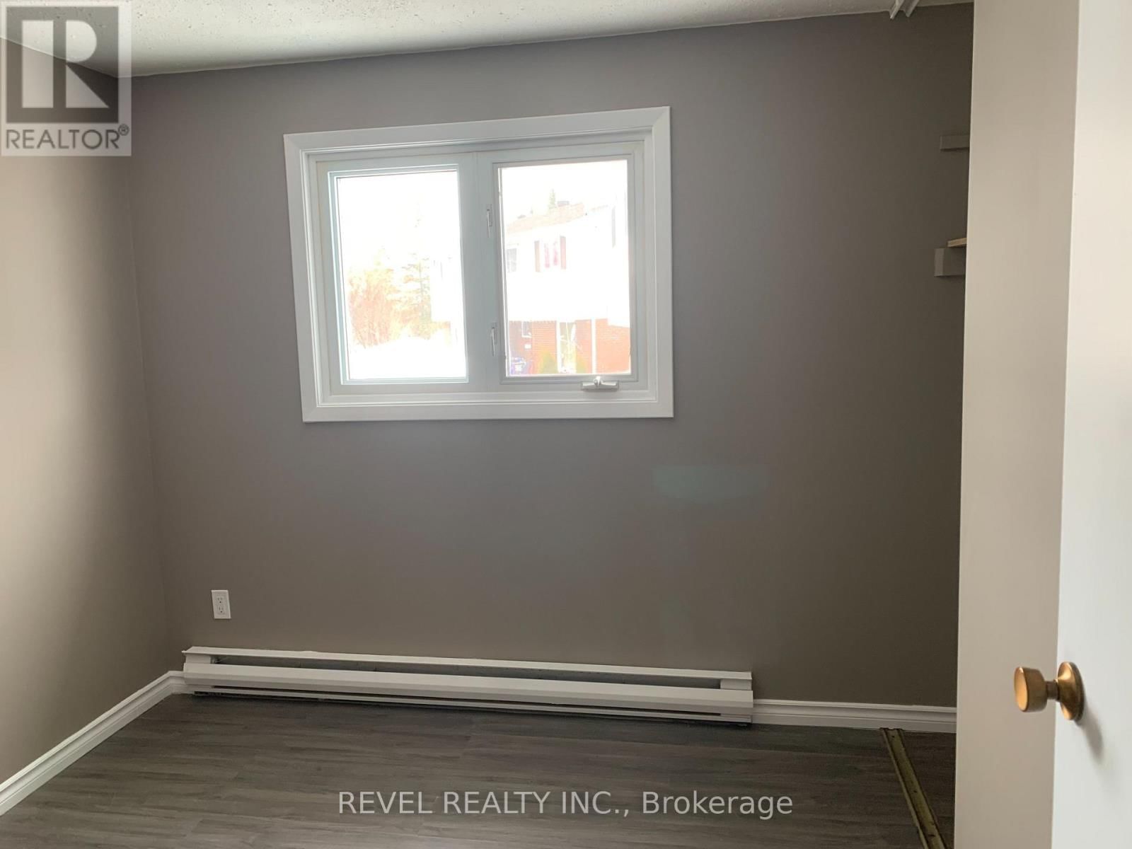 35 GRAHAM LANE Image 7