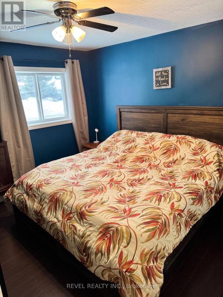 714 EYRE BOULEVARD Image 12