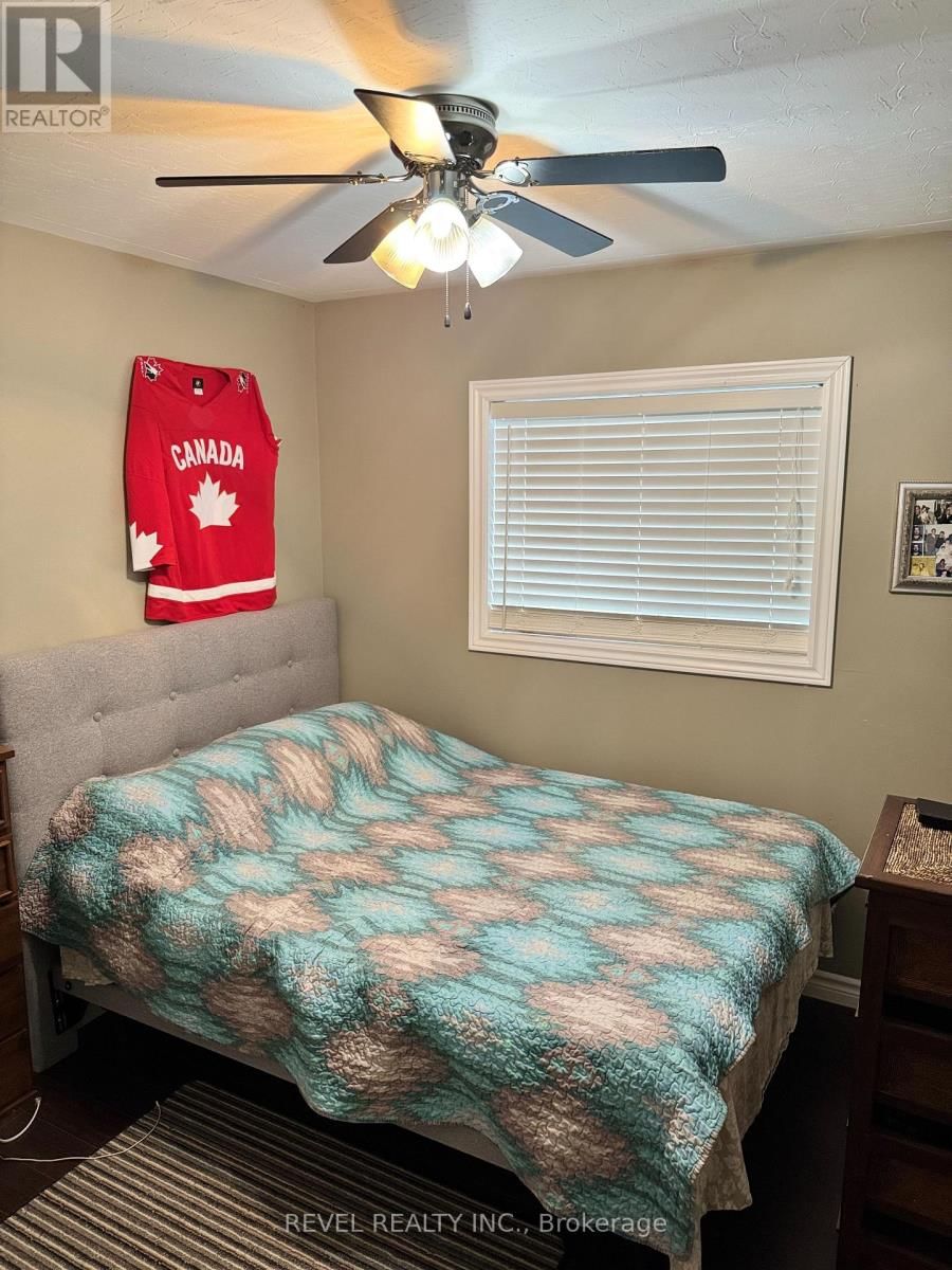 714 EYRE BOULEVARD Image 14