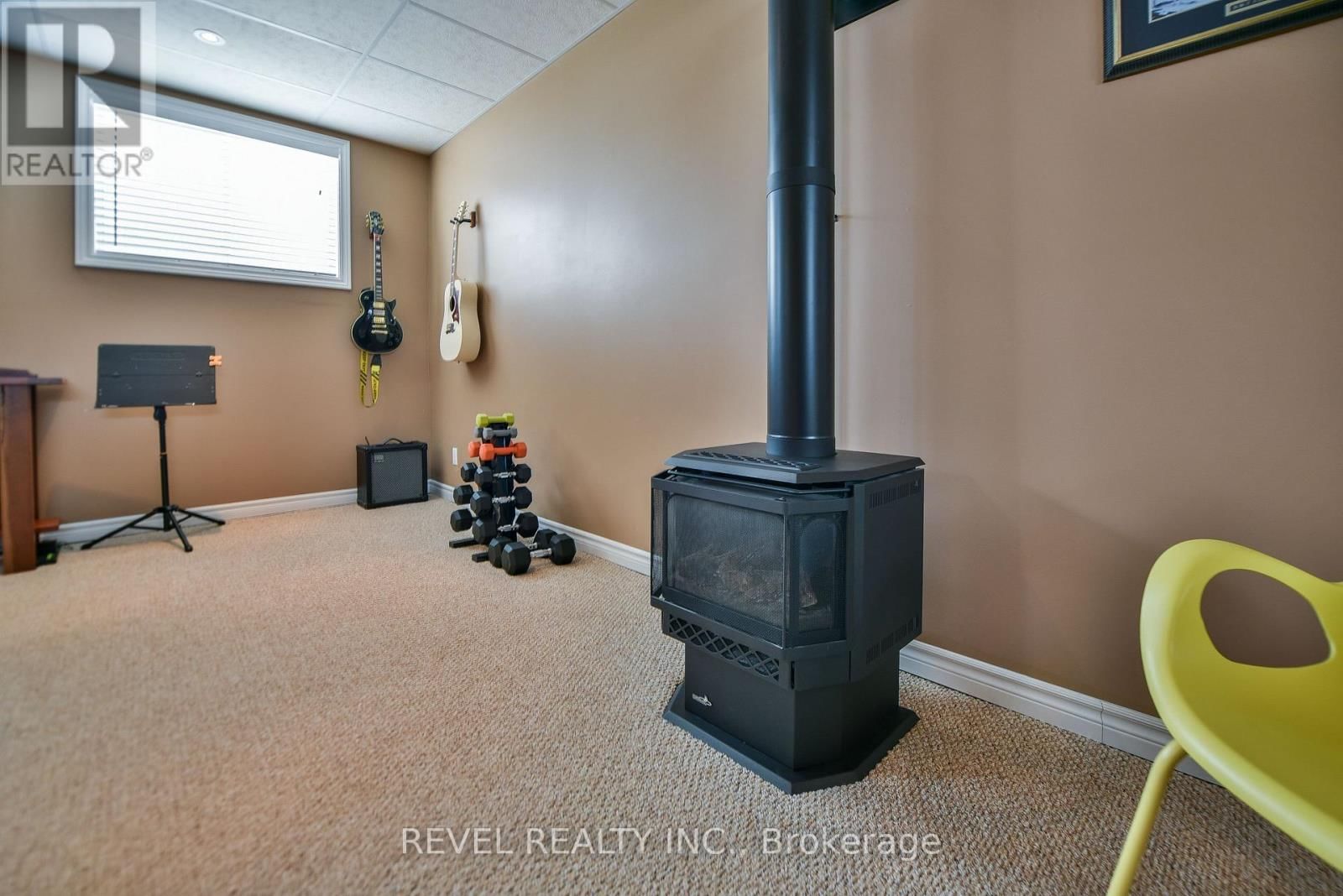 516 SONY STREET Image 33