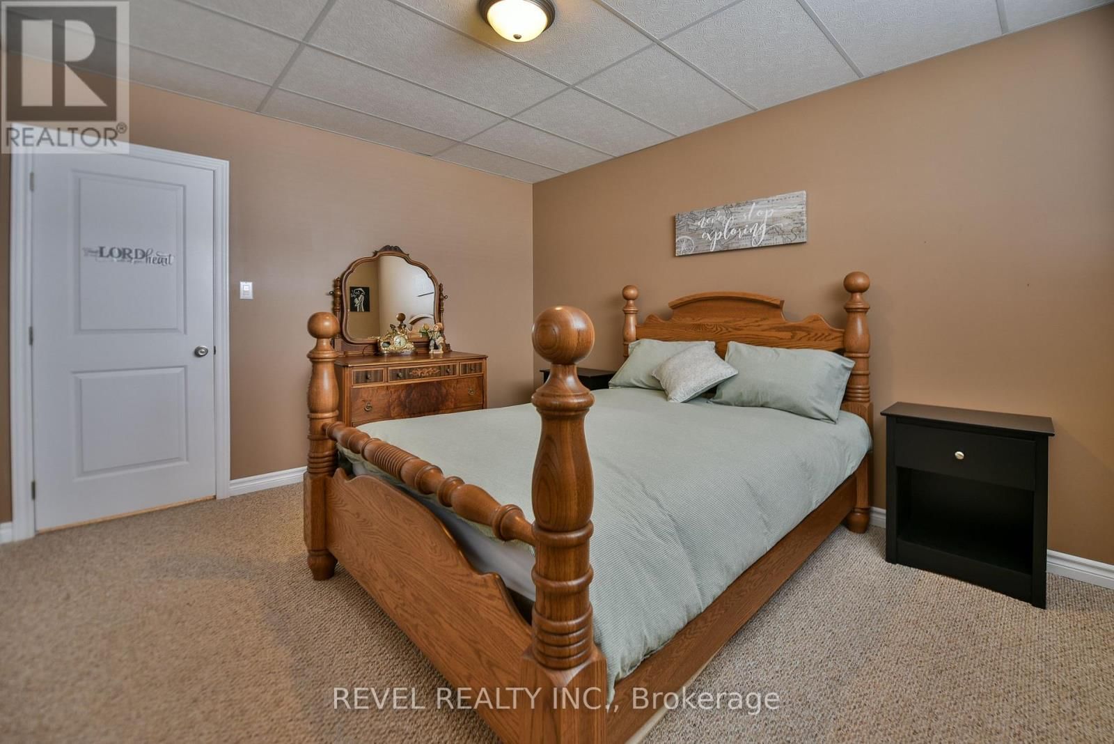 516 SONY STREET Image 36