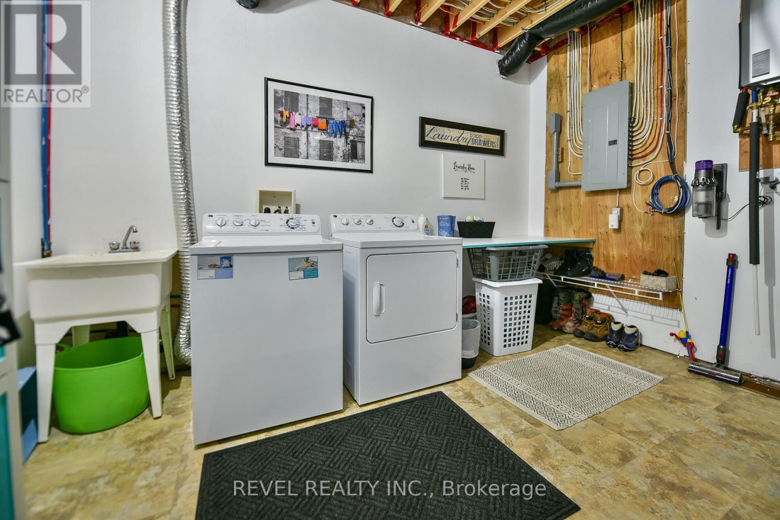 516 SONY STREET Image 40