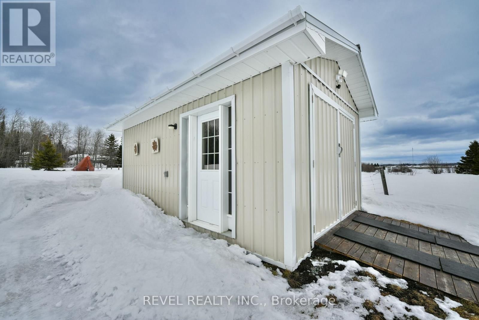 516 SONY STREET Image 45