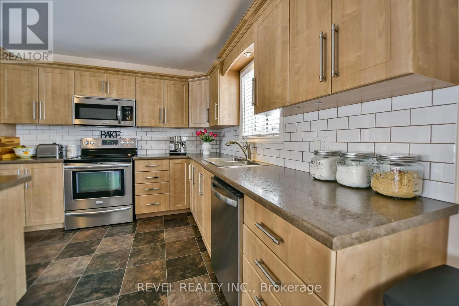 516 SONY STREET Image 7