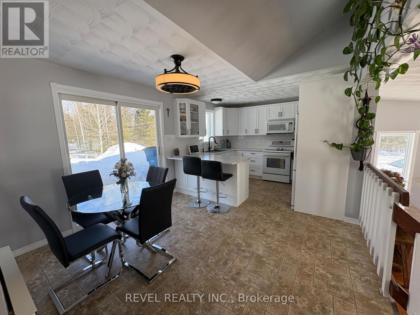 385 NAHMA ROAD Image 10