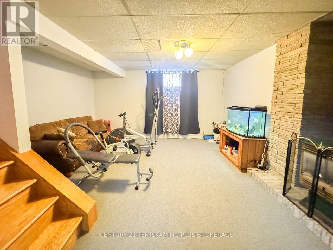 781 DAWSON POINT ROAD EAST Image 22