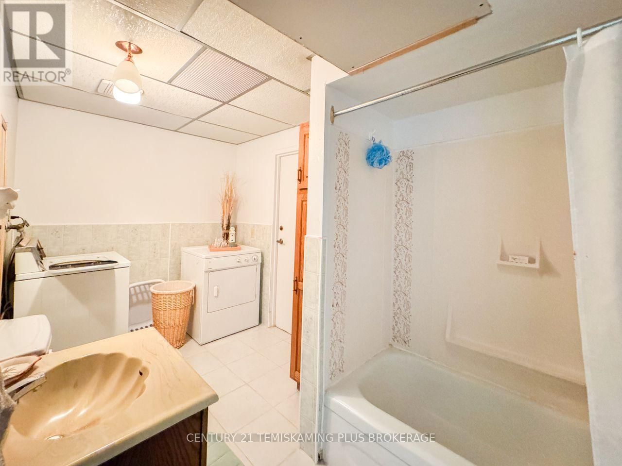 781 DAWSON POINT ROAD EAST Image 23