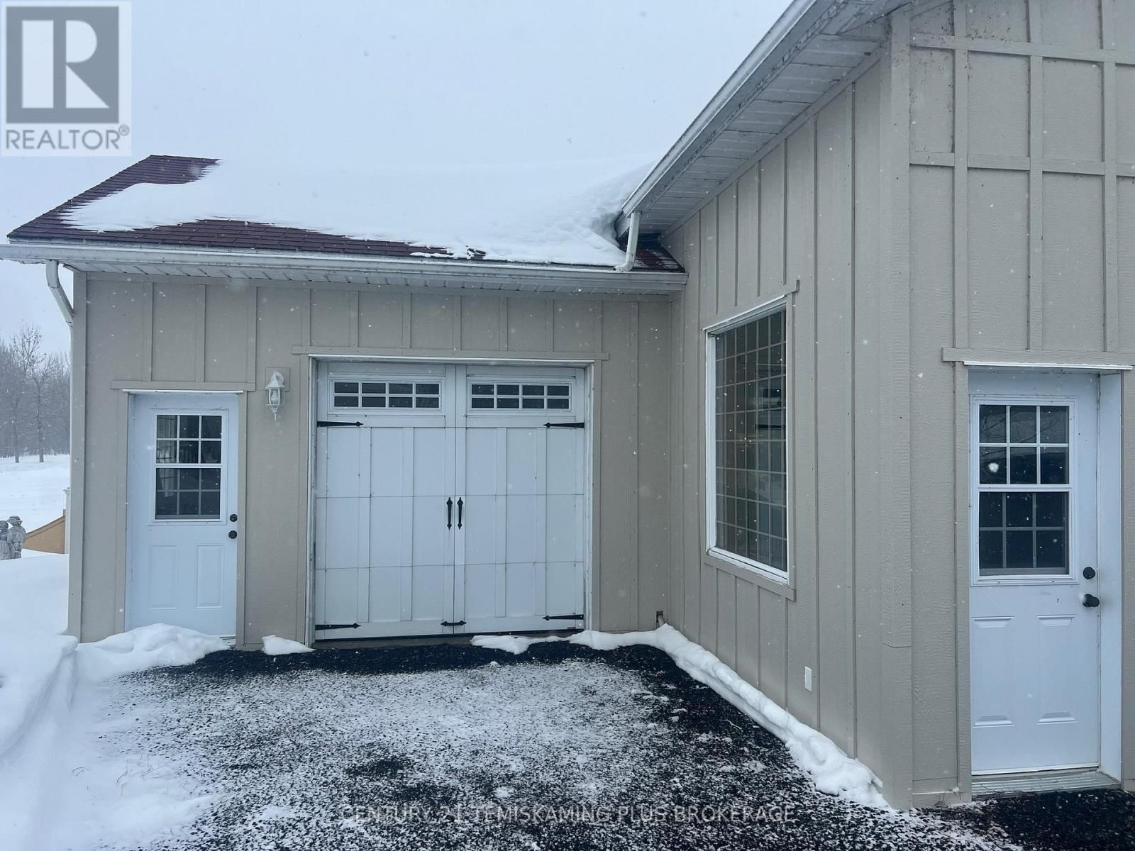 781 DAWSON POINT ROAD EAST Image 26