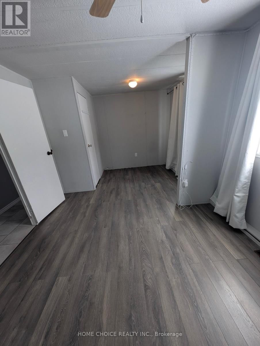 19 - 150 BURNSIDE DRIVE Image 15