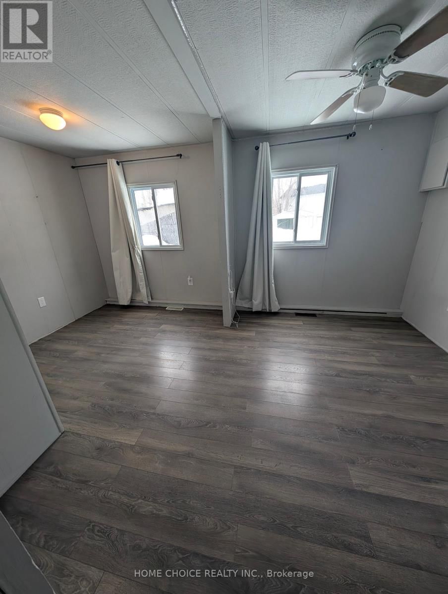 19 - 150 BURNSIDE DRIVE Image 16