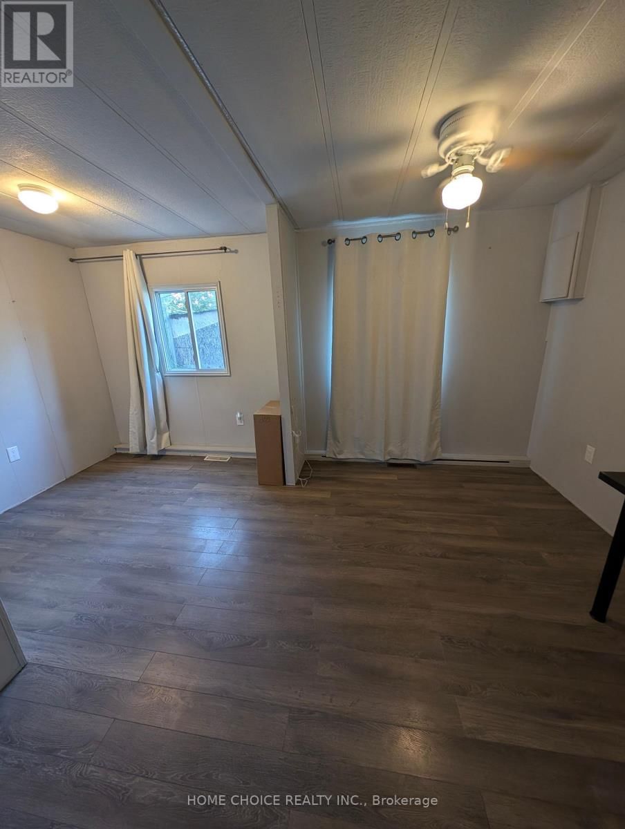 19 - 150 BURNSIDE DRIVE Image 17