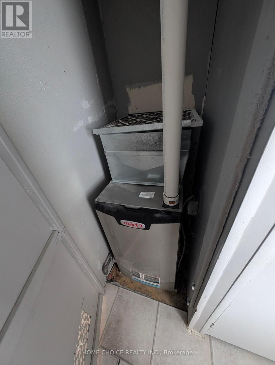 19 - 150 BURNSIDE DRIVE Image 24