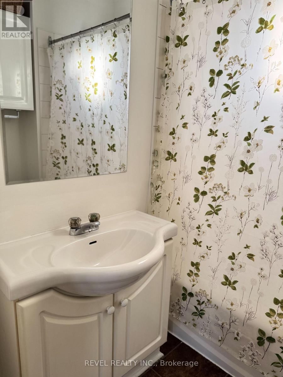 77 FERN AVENUE Image 15