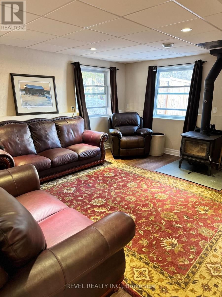 77 FERN AVENUE Image 16