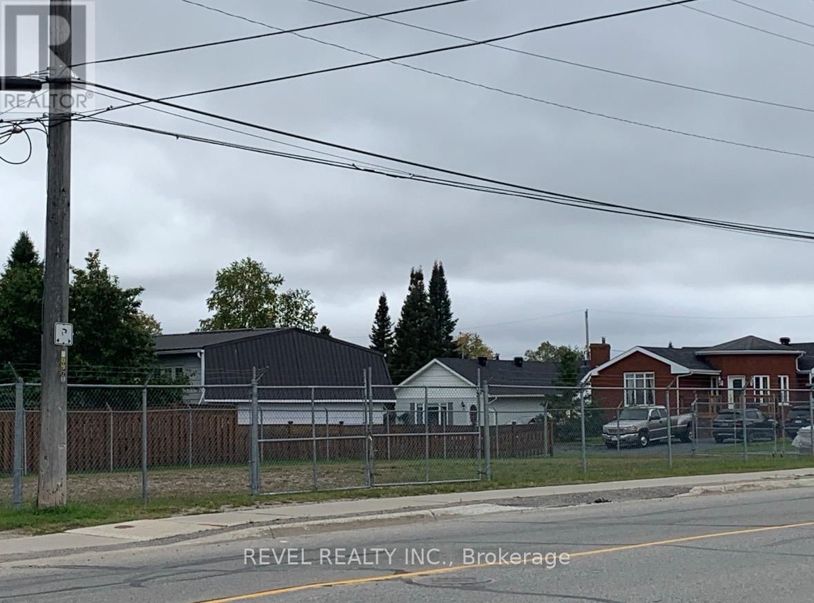 18 FIFTH STREET Image 5