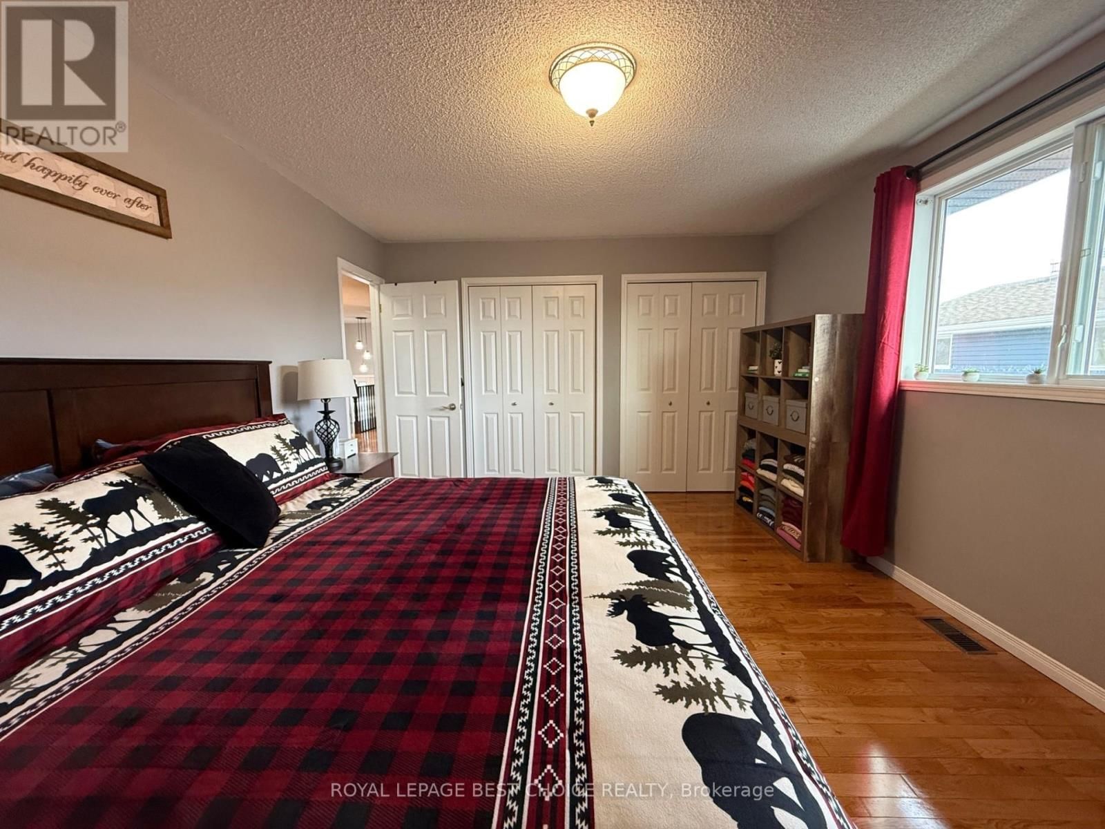 434 BATESON STREET Image 14