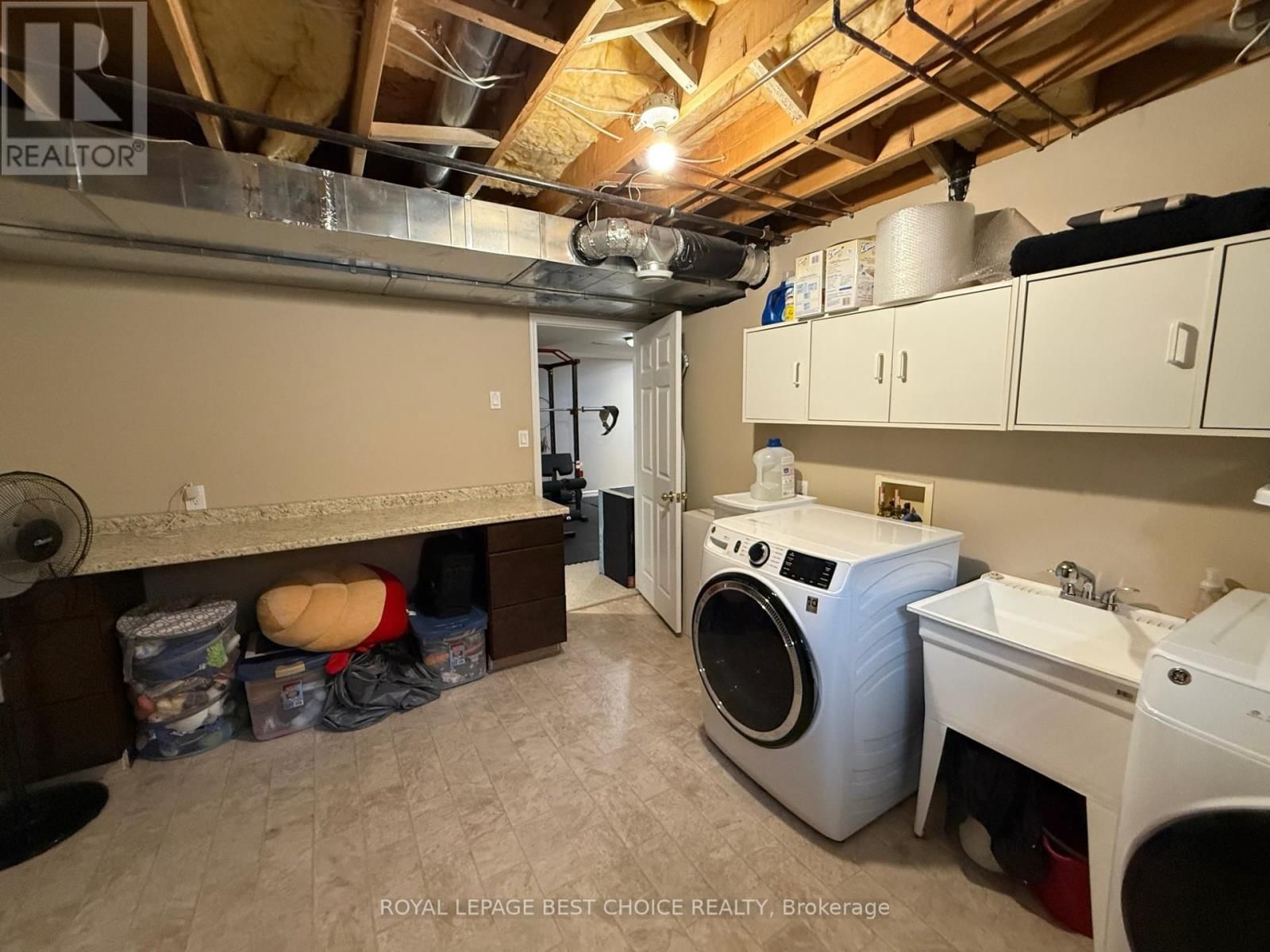 434 BATESON STREET Image 22