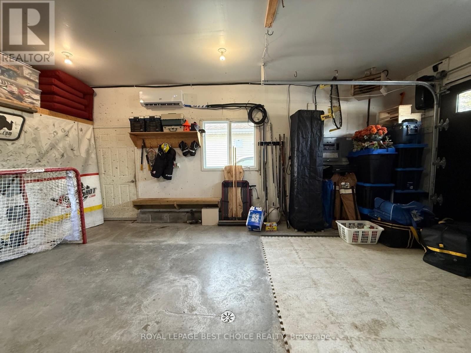 434 BATESON STREET Image 25