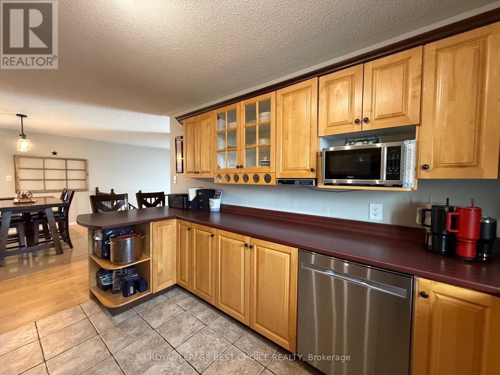 434 BATESON STREET Image 7