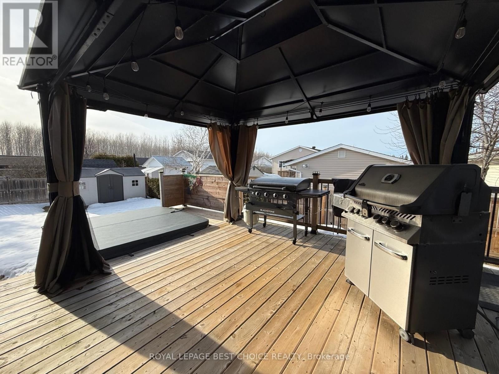 434 BATESON STREET Image 9