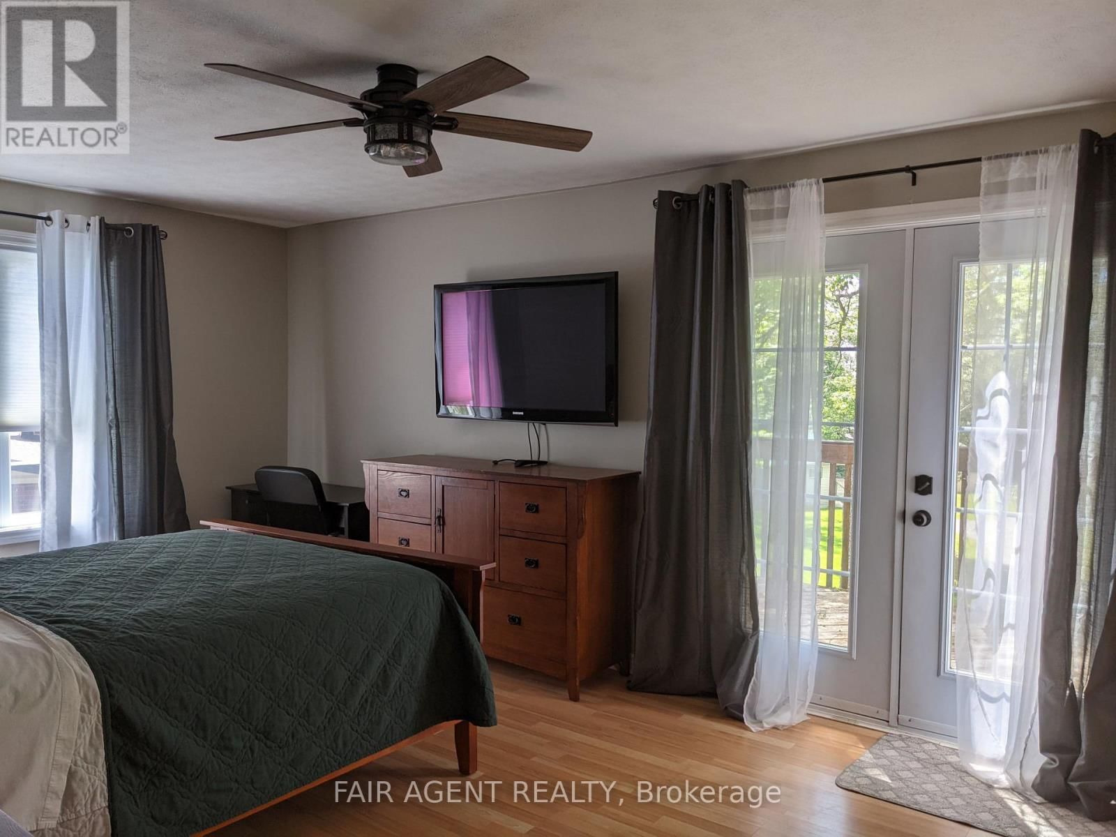 DAWSON POINT ROAD Image 18