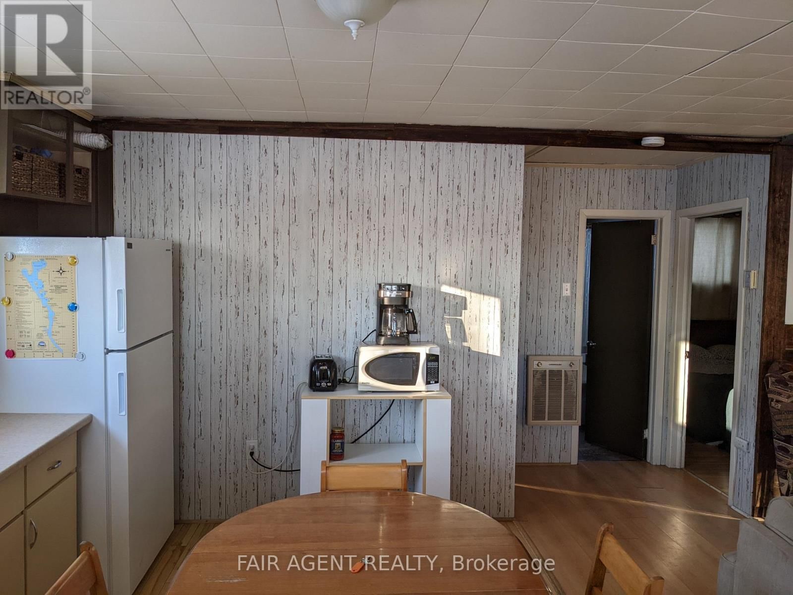 DAWSON POINT ROAD Image 38