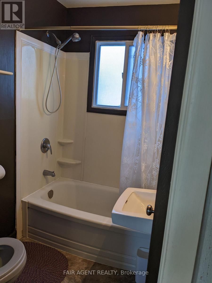 DAWSON POINT ROAD Image 40