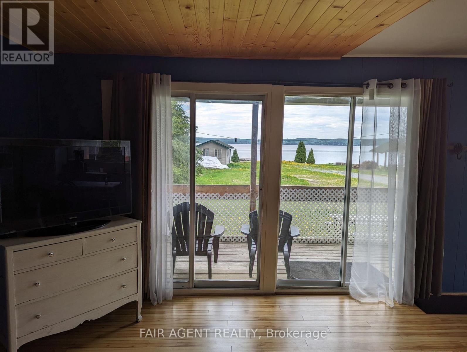 DAWSON POINT ROAD Image 41