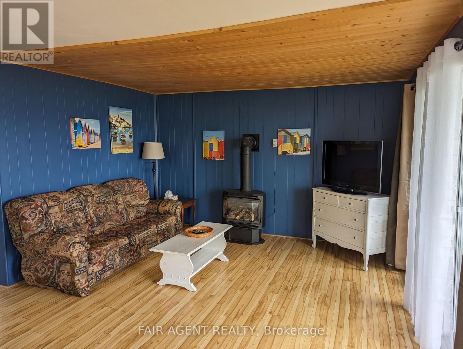 DAWSON POINT ROAD Image 43