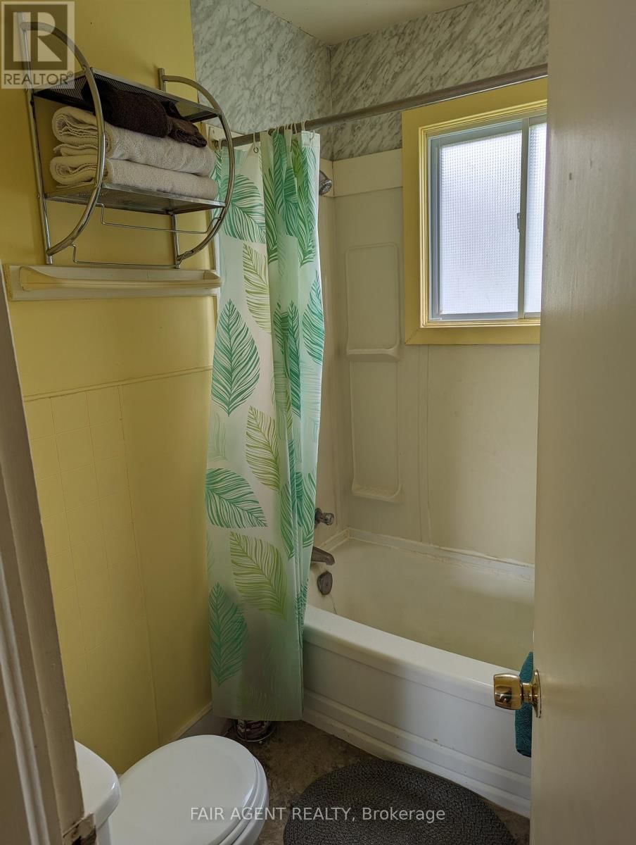 DAWSON POINT ROAD Image 45