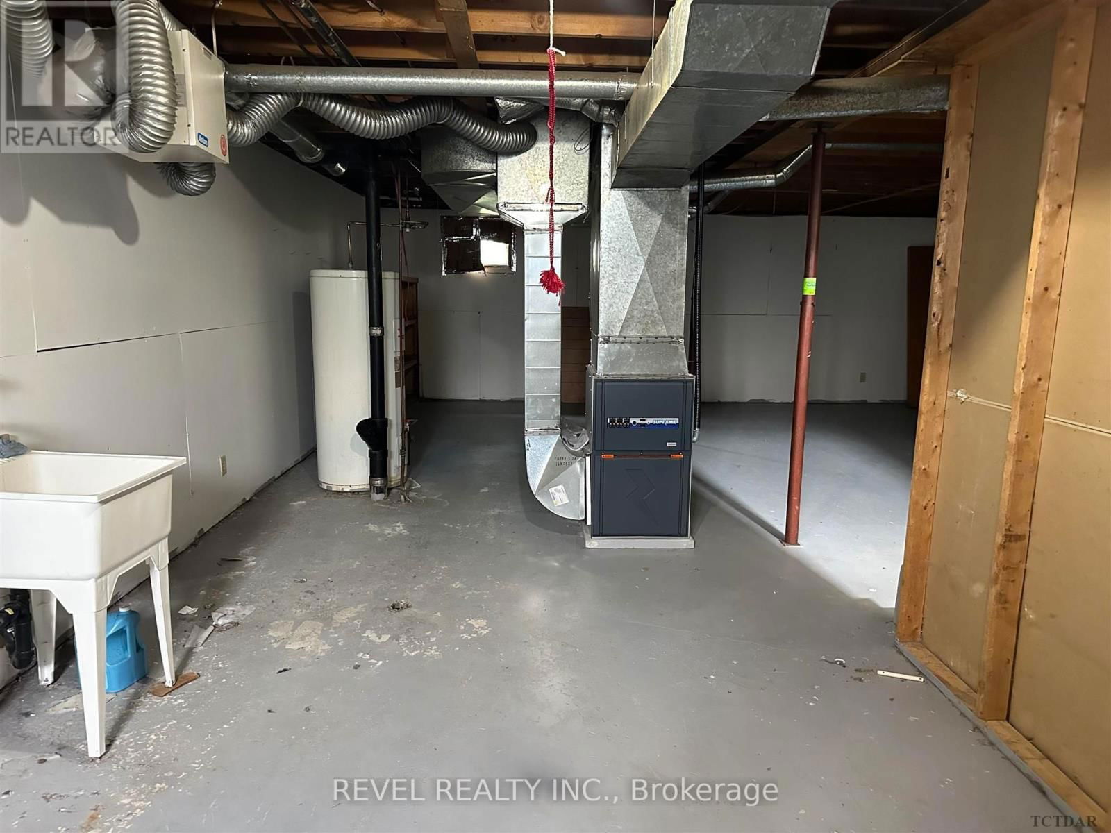 720 EDWARD AVENUE Image 26