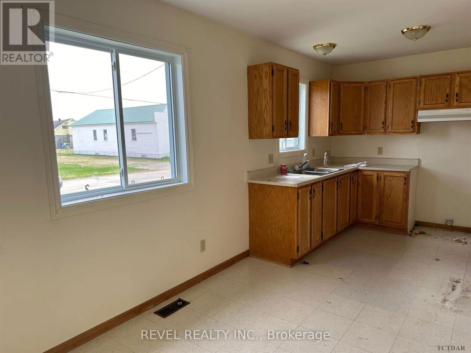 720 EDWARD AVENUE Image 3