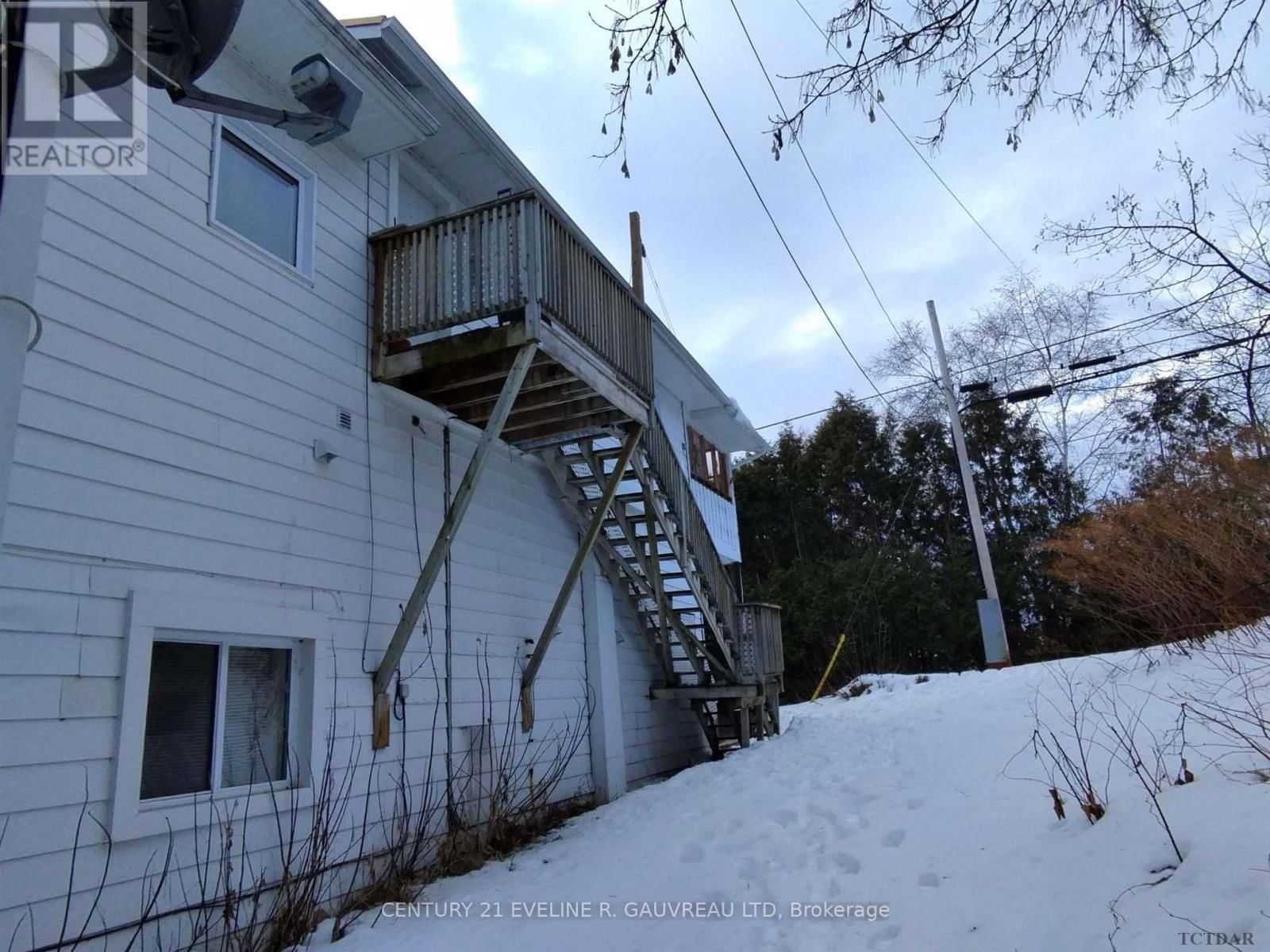 554 LAKESHORE ROAD Image 6