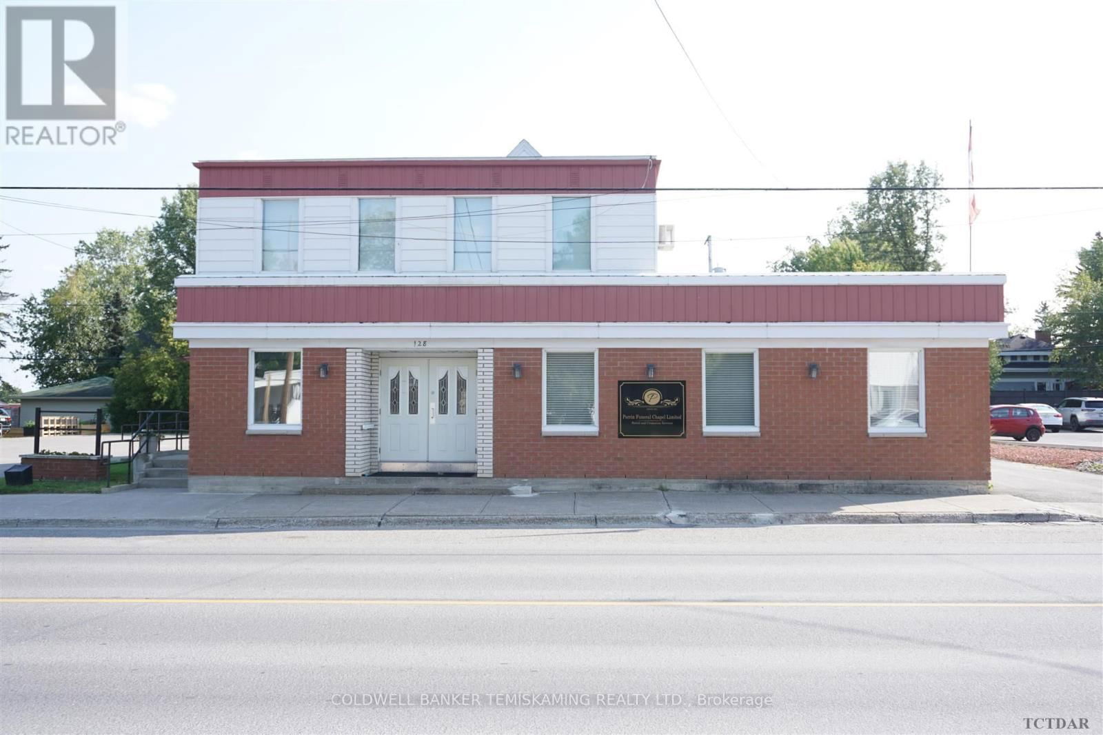 128 WHITEWOOD AVENUE WEST Image 1