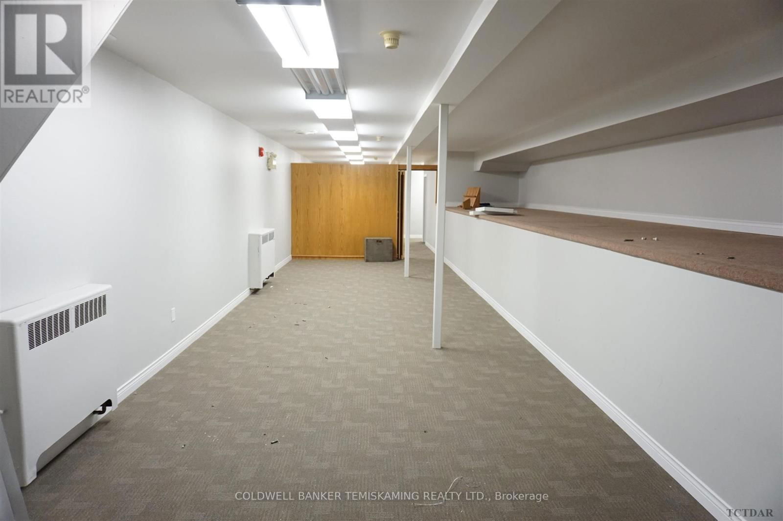 128 WHITEWOOD AVENUE WEST Image 21