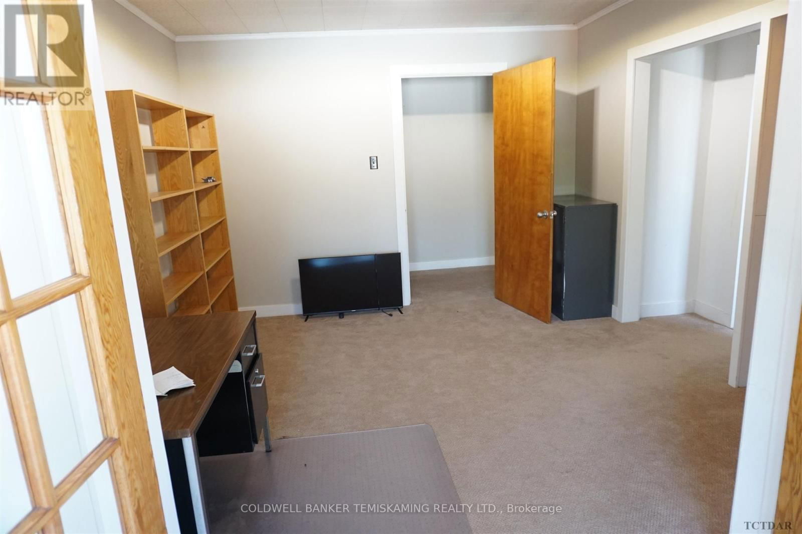 128 WHITEWOOD AVENUE WEST Image 40