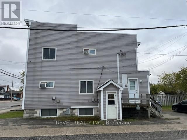 315 PINE STREET S Image 3