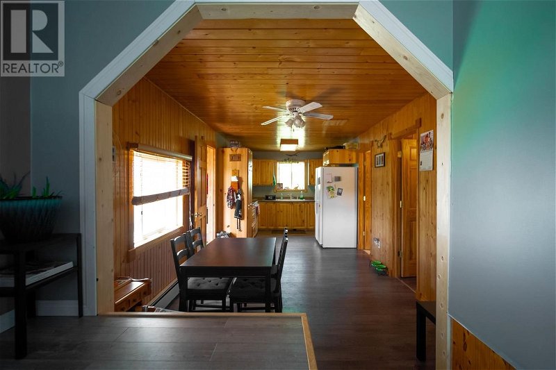 Image #1 of Restaurant for Sale at 5760 A & B Highway 71, Sioux Narrows, Ontario