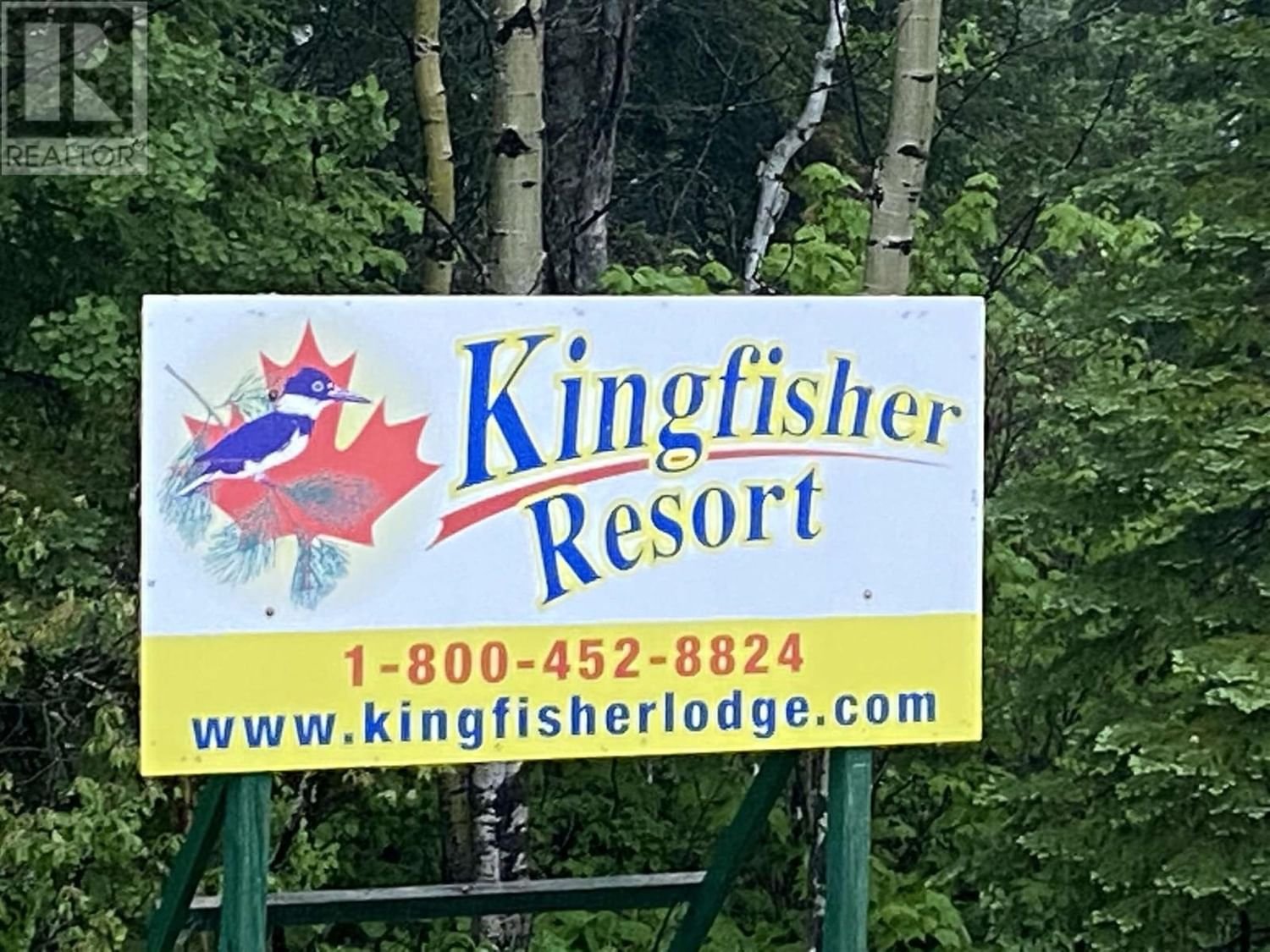 HWY 105 Kingfisher Resort Image 2
