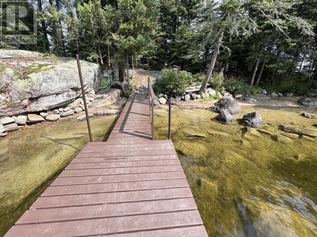 14 ISLAND CANYON LAKE Image 14
