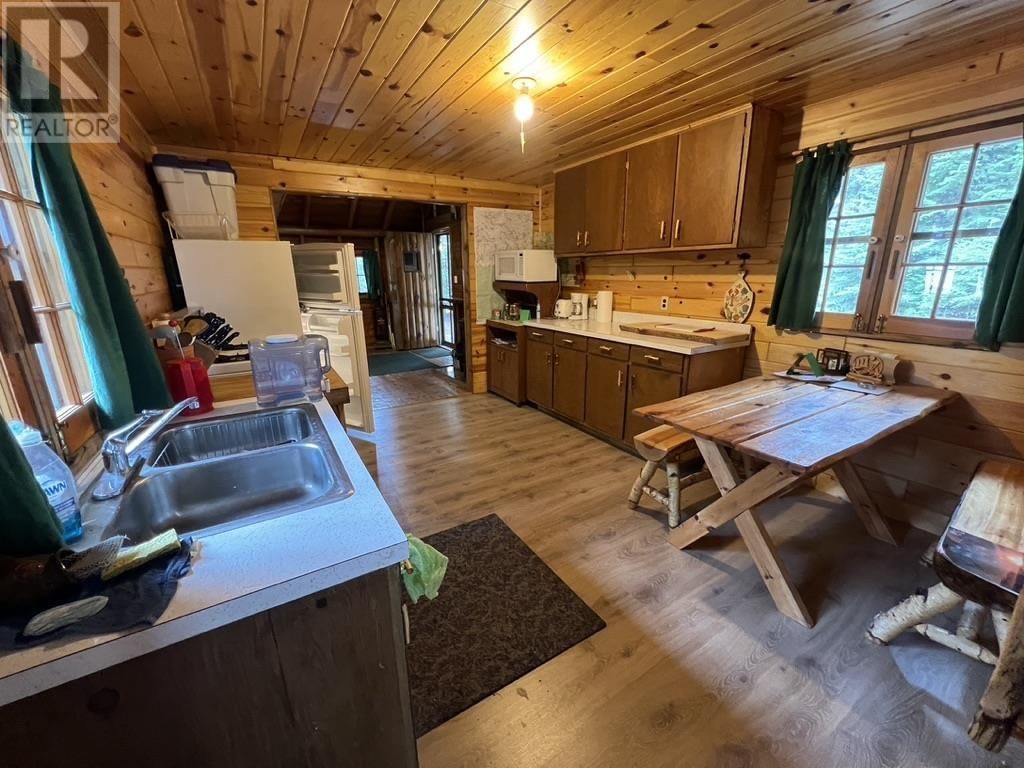 14 ISLAND CANYON LAKE Image 35