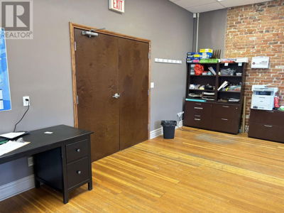 Commercial for Rent in Ontario