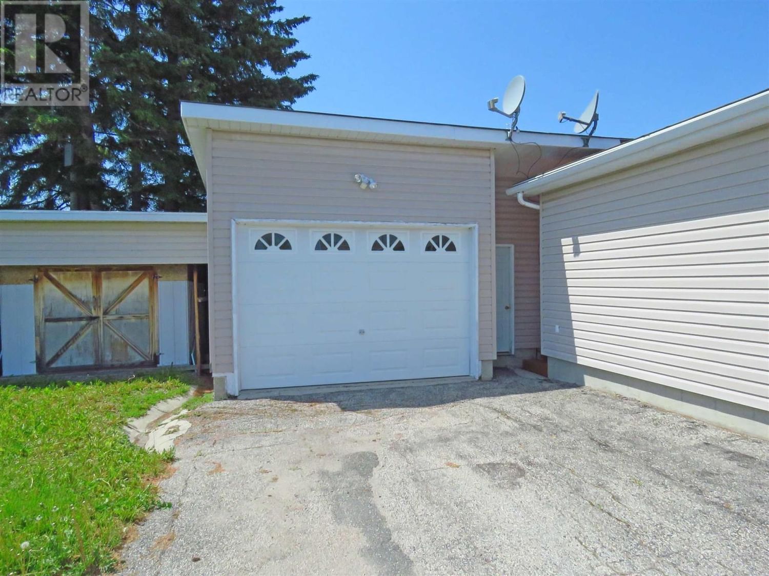 120 Dieppe RD Image 44