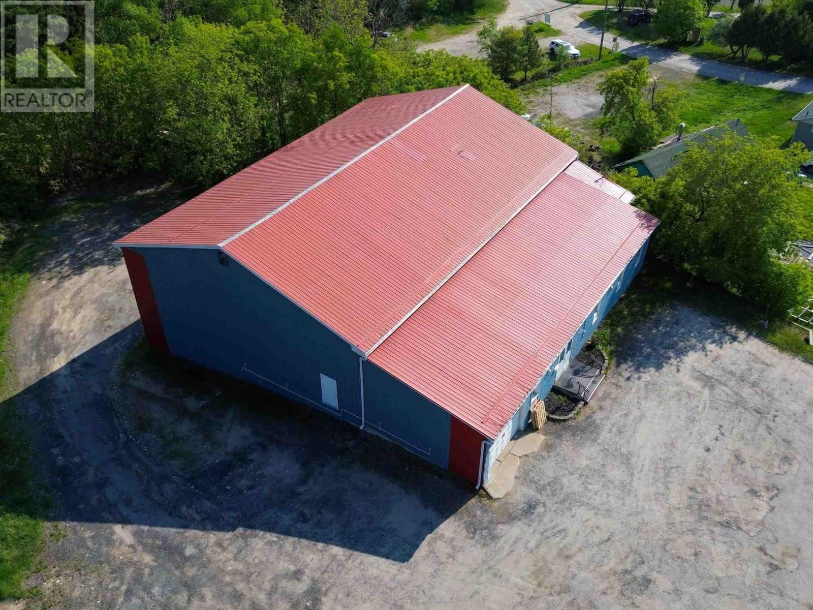 481 LAKEVIEW DR Image 10