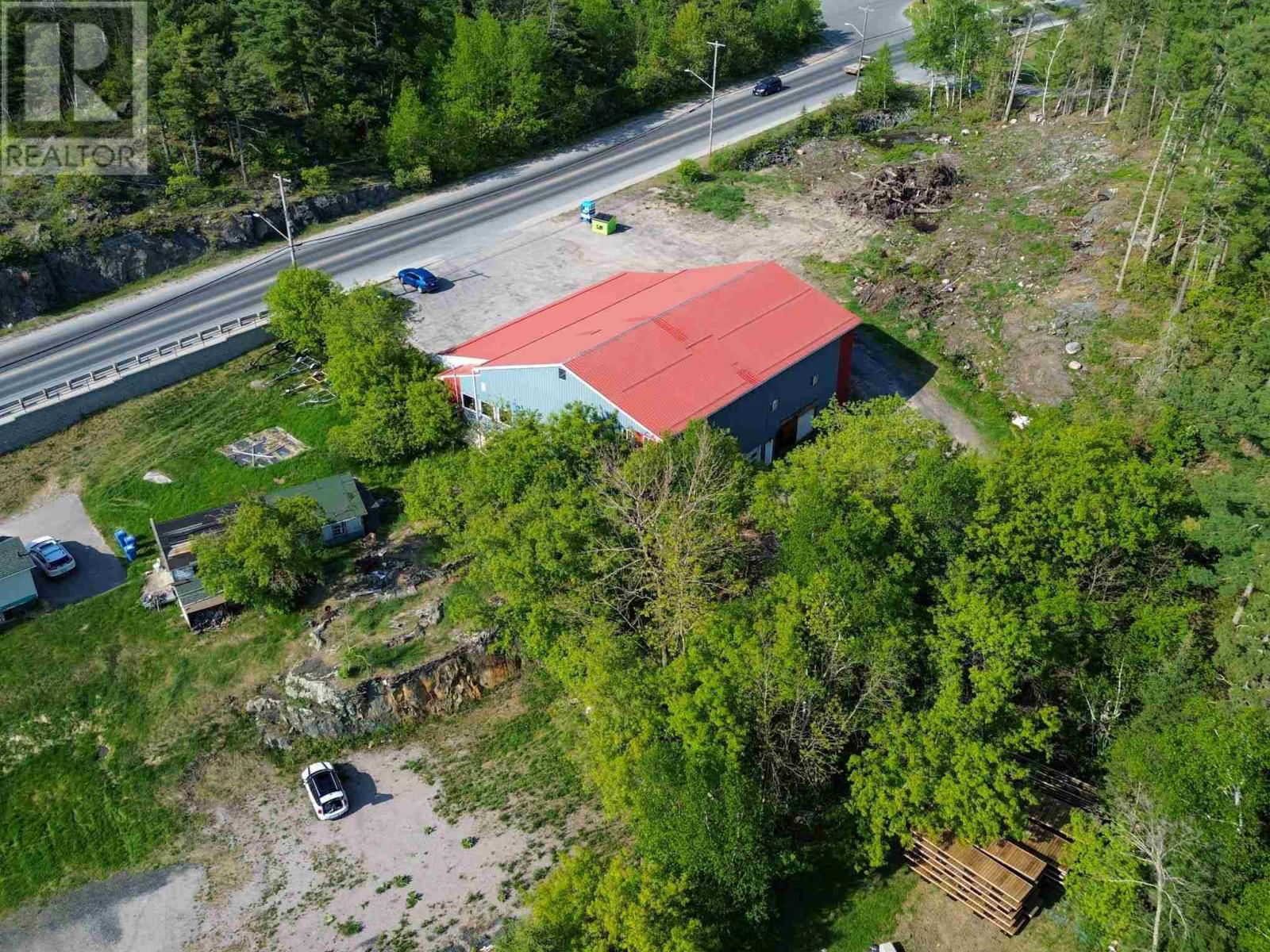 481 LAKEVIEW DR Image 2