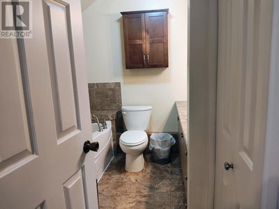 Image #1 of Commercial for Sale at 106 Shuniah St, Thunder Bay, Ontario