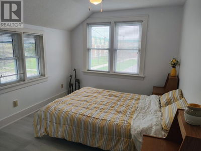 Image #1 of Commercial for Sale at 106 Shuniah St, Thunder Bay, Ontario